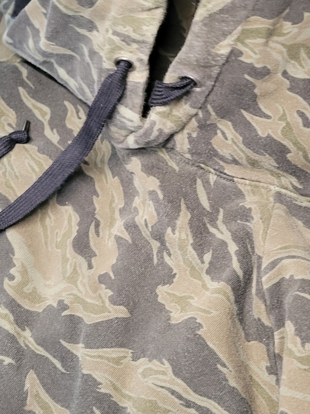 Camo Pullover Hoodie in Olive & Black
